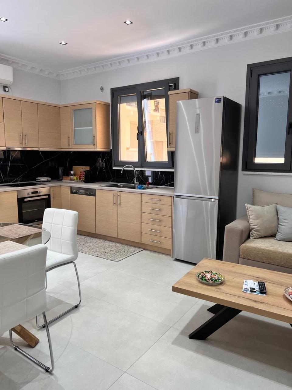 Kontis' Furnished Apartment Loutráki Exterior photo
